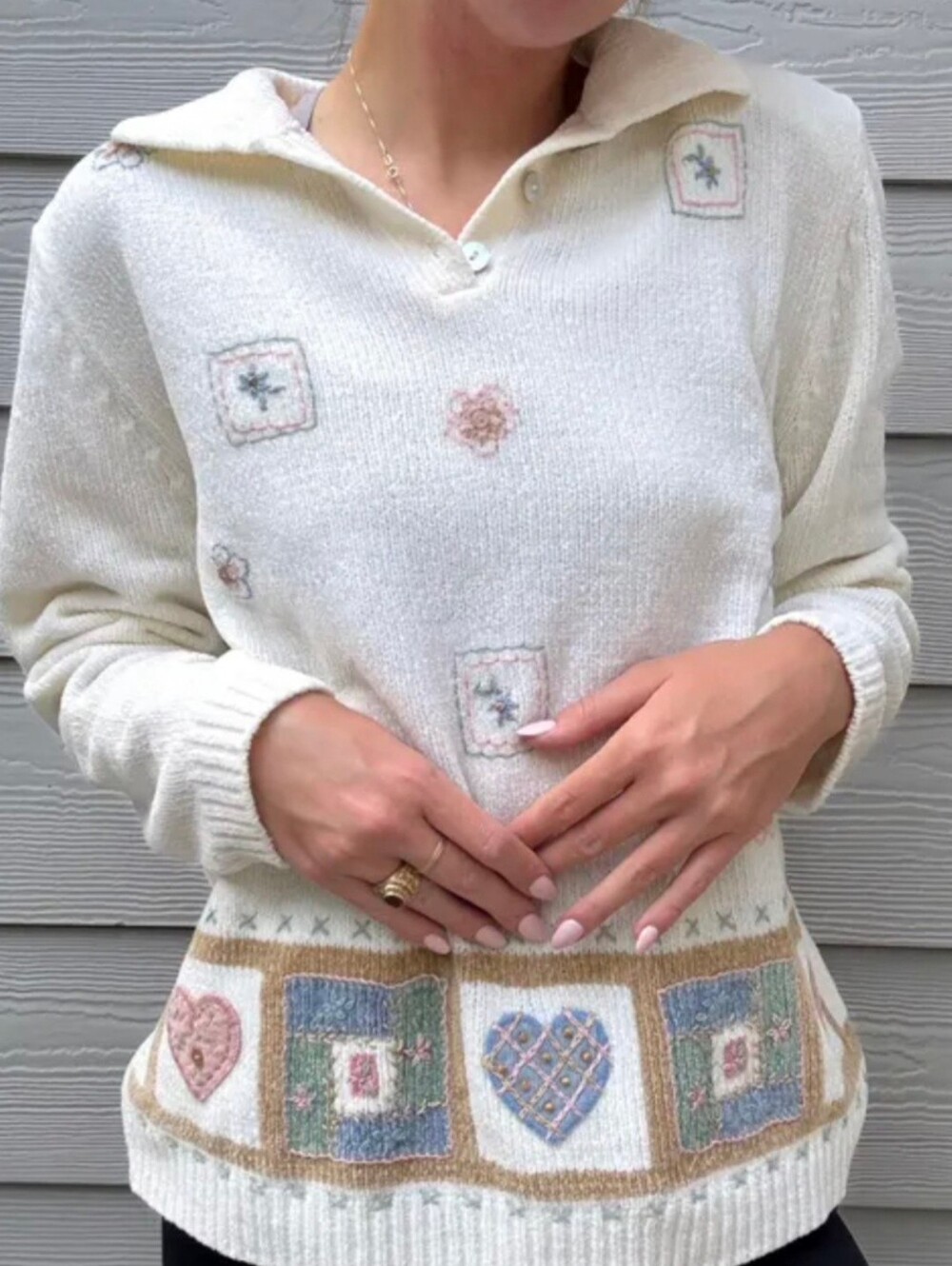 Alfred Dunner Vintage Cream Sweater with Pastel Pink, Blue & Tan Motif Border